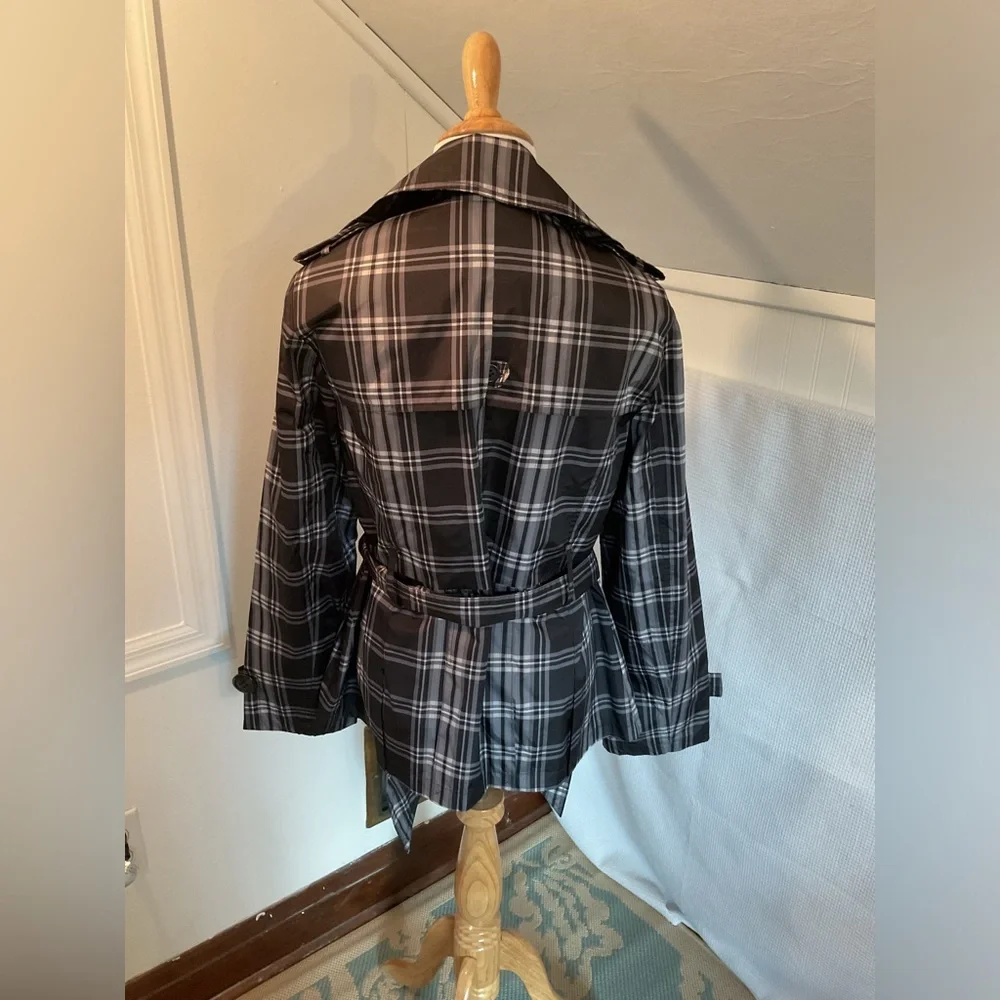 Beautiful Spring/Summer Jacket - Picture 2 of 7